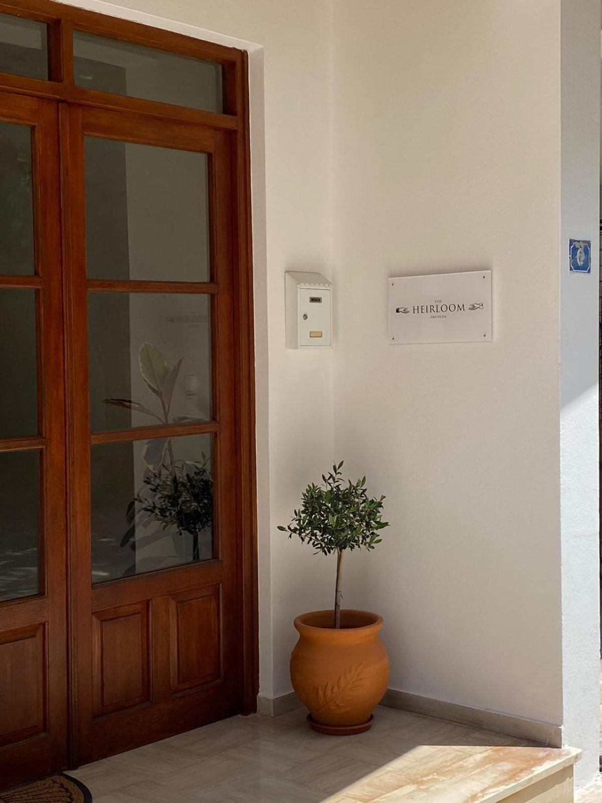 The Heirloom Apartment Превеза Екстериор снимка